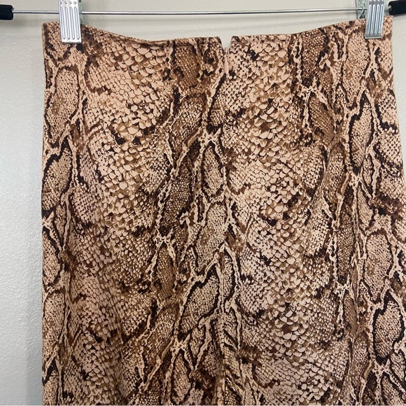 Reformation Snake Print Marlon High Rise Pants Size 4 - Picture 6 of 10